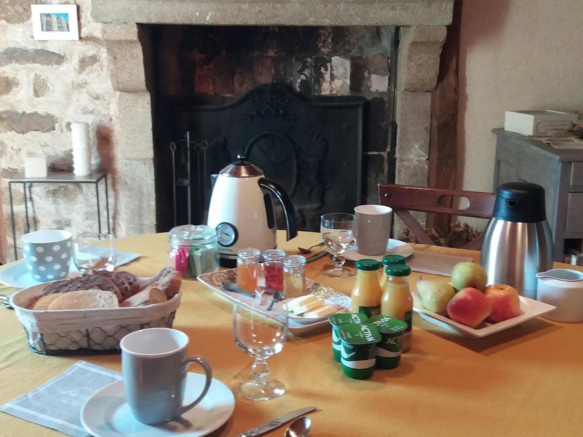 Chambre D'Hotes La Thibaudiere Bressuire Exteriör bild